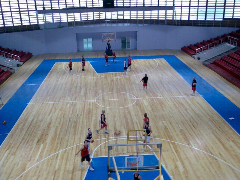 баскетболна зала