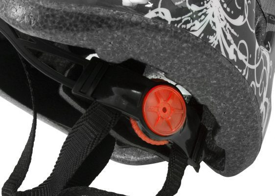 предпазна каска ,предназначена за използване при ролери, скейтборд, колоездене
